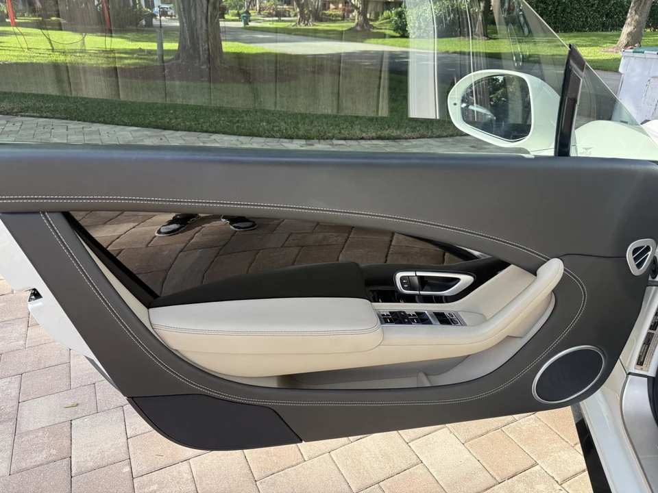 2015 Bentley Continental GTC - Image 27 of 31