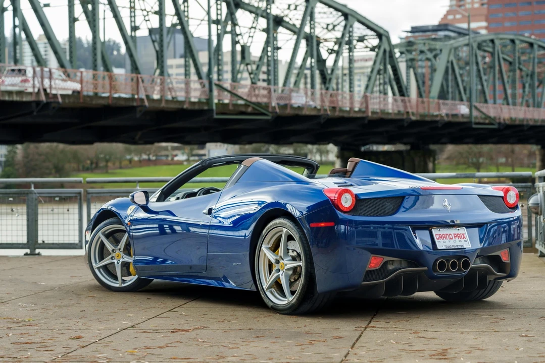 2015 Ferrari 458 Spider - Image 17 of 31