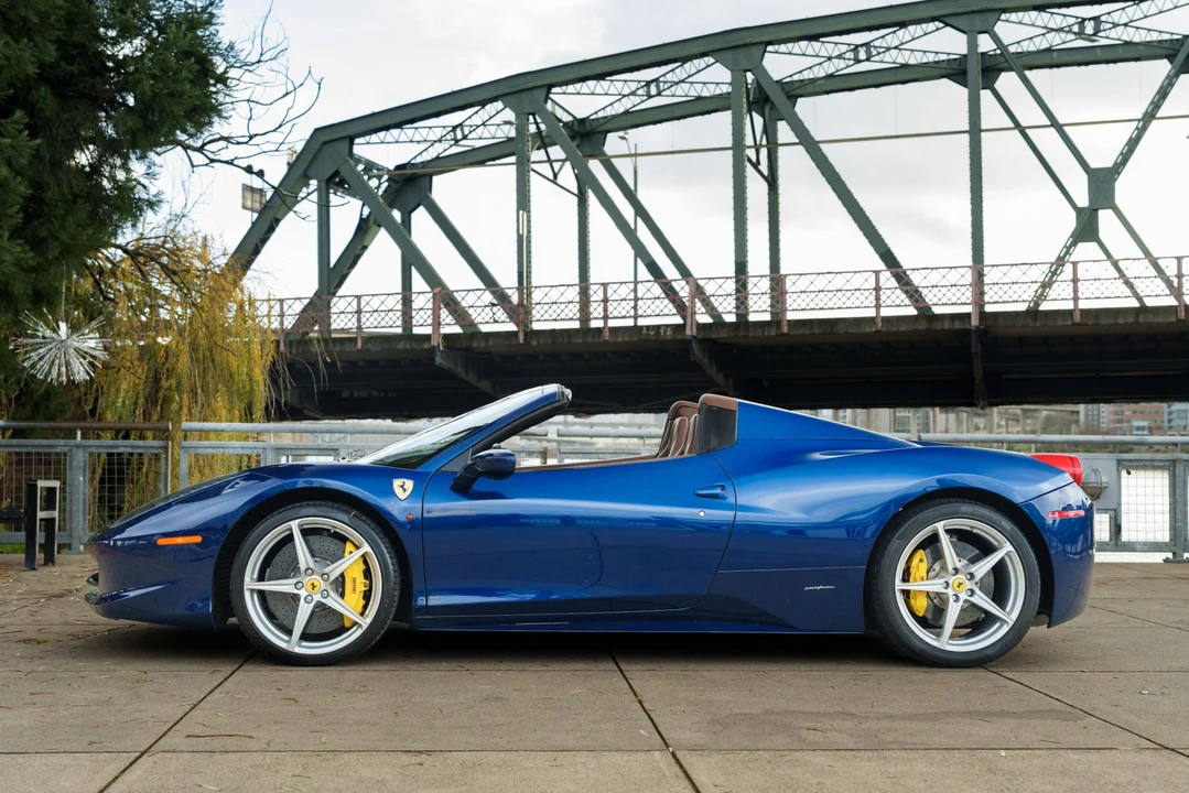 2015 Ferrari 458 Spider - Image 16 of 31