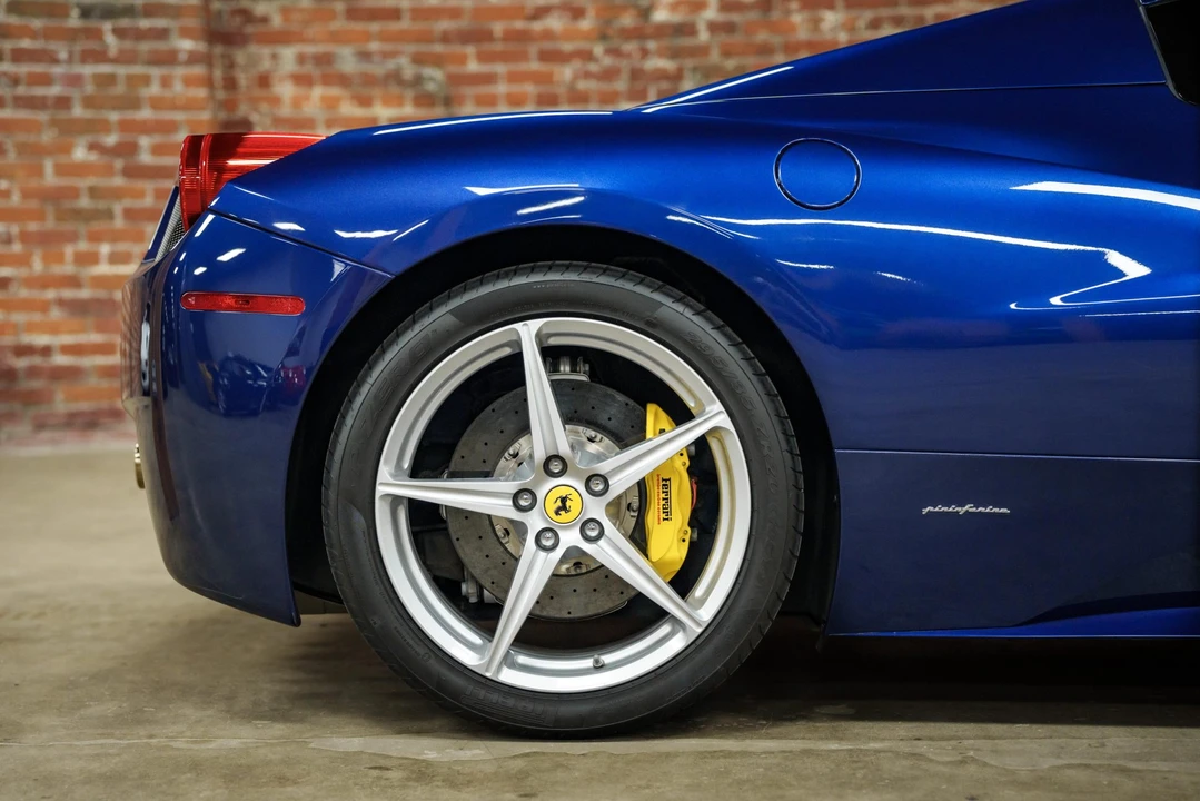2015 Ferrari 458 Spider - Image 20 of 31