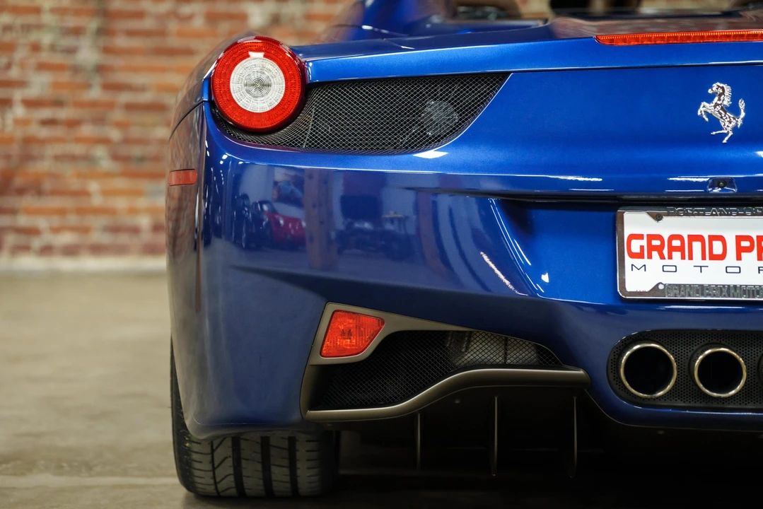 2015 Ferrari 458 Spider - Image 28 of 31