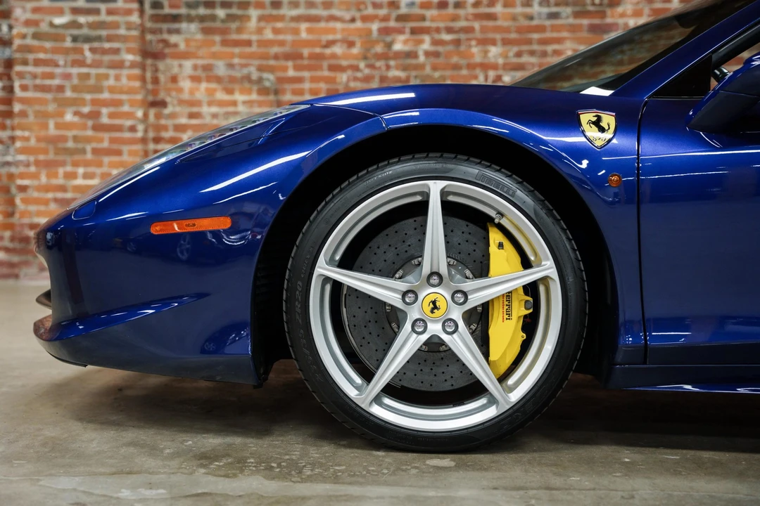 2015 Ferrari 458 Spider - Image 18 of 31