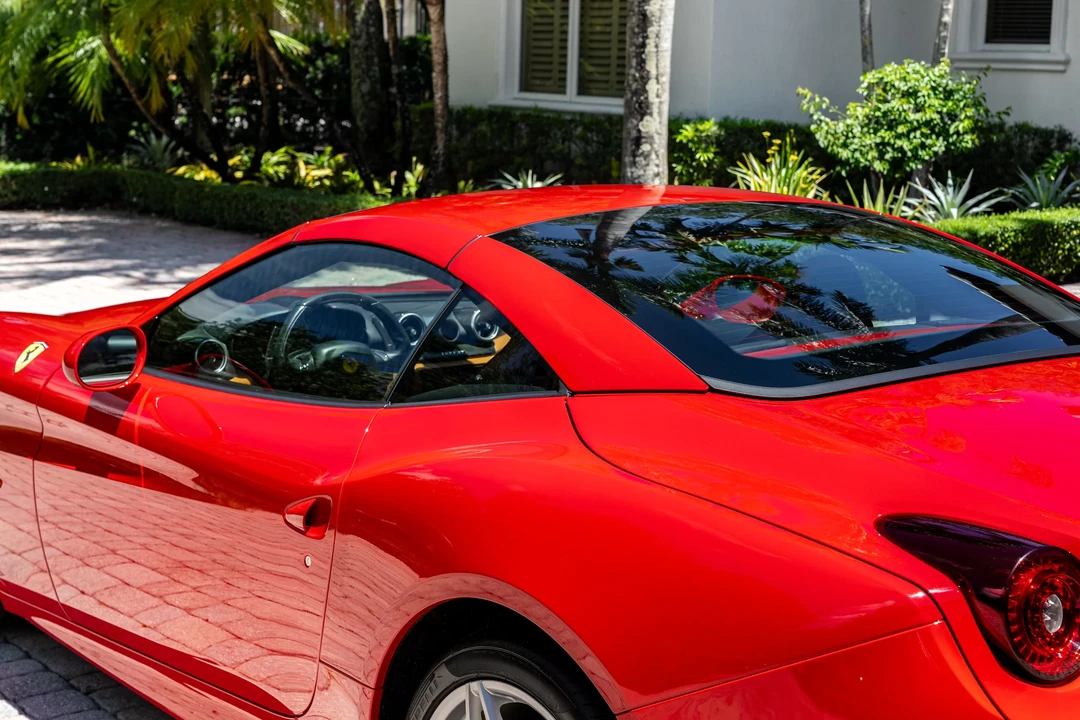 2015 Ferrari California T - Image 21 of 31