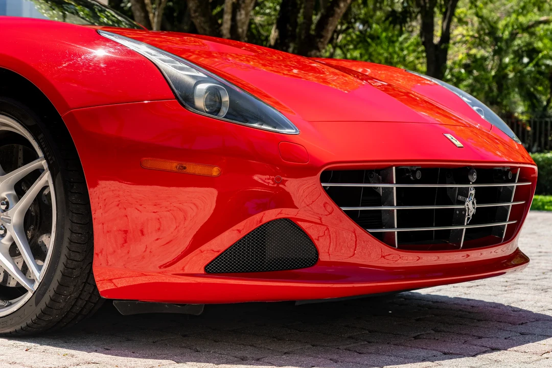 2015 Ferrari California T - Image 11 of 31