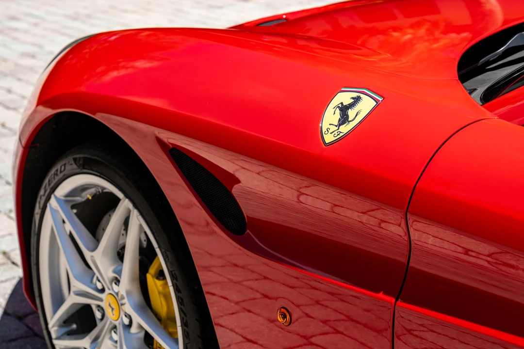 2015 Ferrari California T - Image 18 of 31