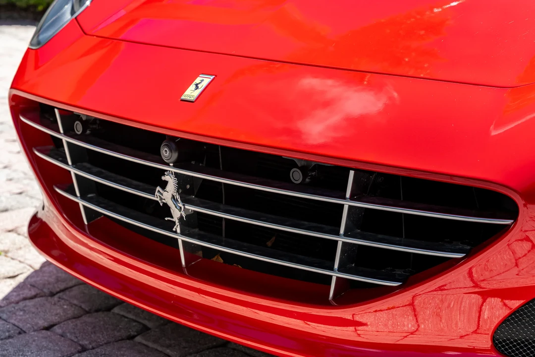 2015 Ferrari California T - Image 12 of 31