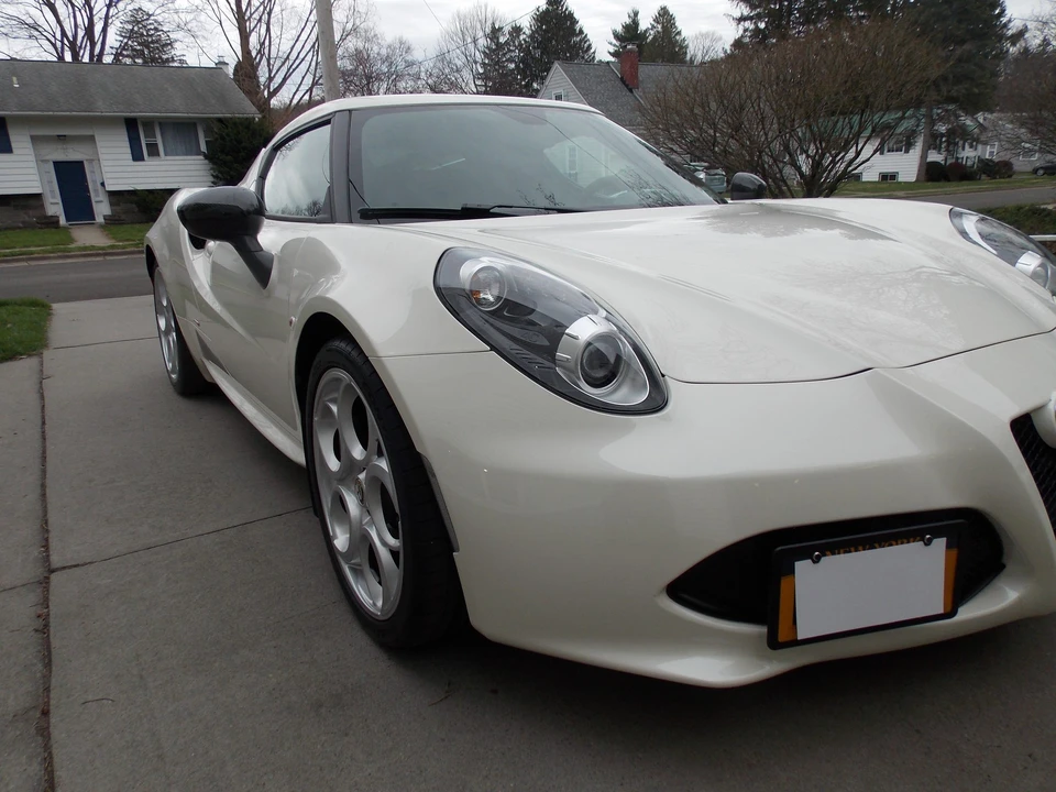 2016 Alfa Romeo 4C Coupe - Image 6 of 31