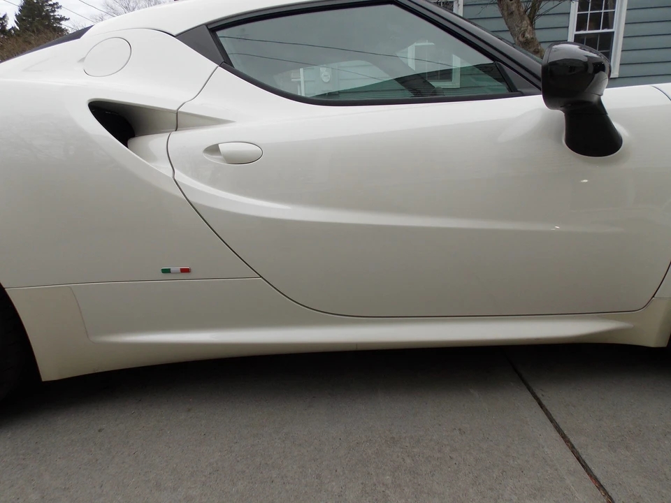 2016 Alfa Romeo 4C Coupe - Image 17 of 31