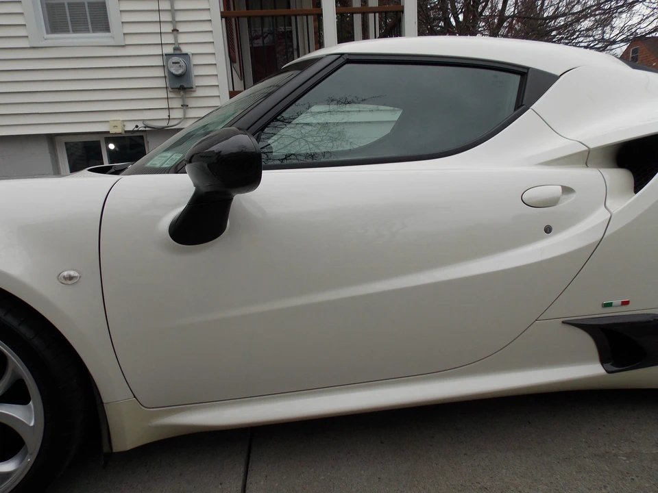 2016 Alfa Romeo 4C Coupe - Image 10 of 31