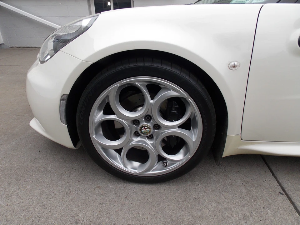 2016 Alfa Romeo 4C Coupe - Image 19 of 31