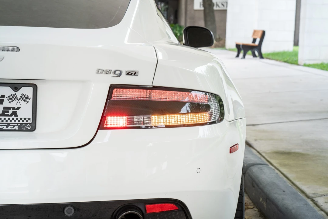 2016 Aston Martin DB9 - Image 21 of 31