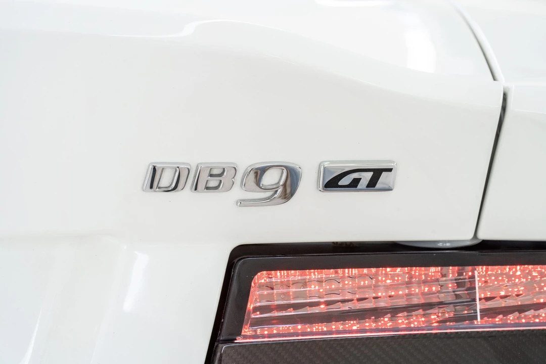 2016 Aston Martin DB9 - Image 23 of 31
