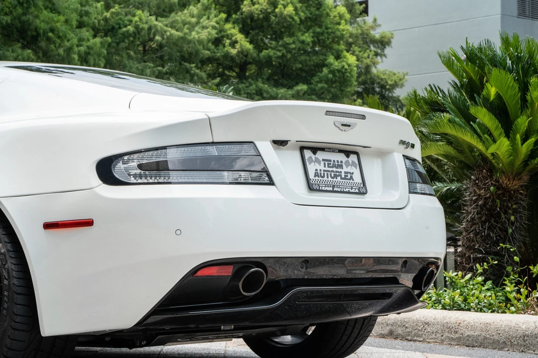 2016 Aston Martin DB9 - Image 19 of 31