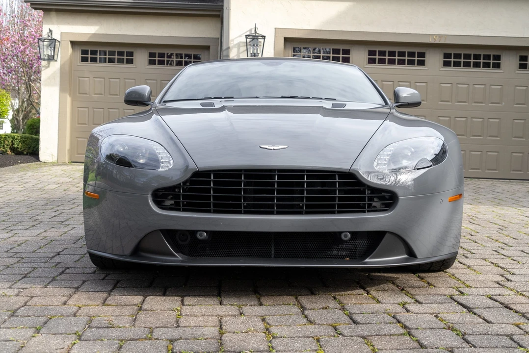 2016 Aston Martin V8 Vantage (2006-2017) - Image 9 of 31