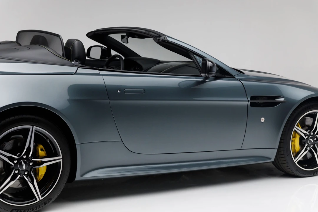2016 Aston Martin V8 Vantage (2006-2017) - Image 30 of 31