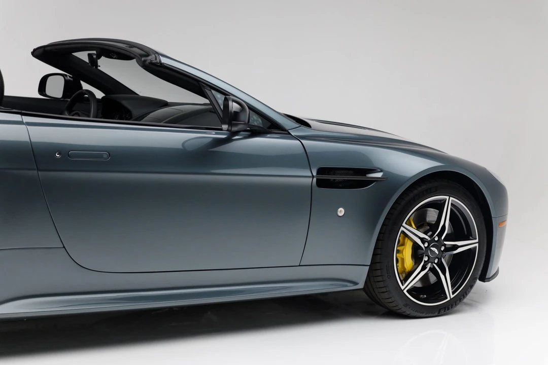 2016 Aston Martin V8 Vantage (2006-2017) - Image 29 of 31