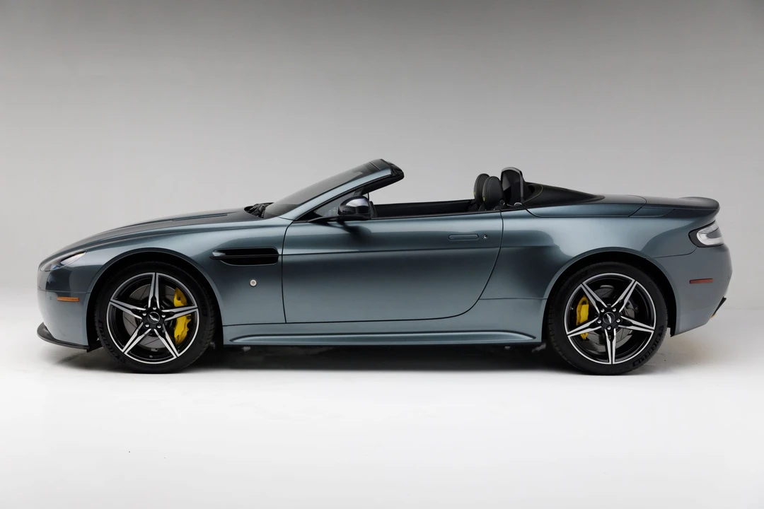2016 Aston Martin V8 Vantage (2006-2017) - Image 3 of 31