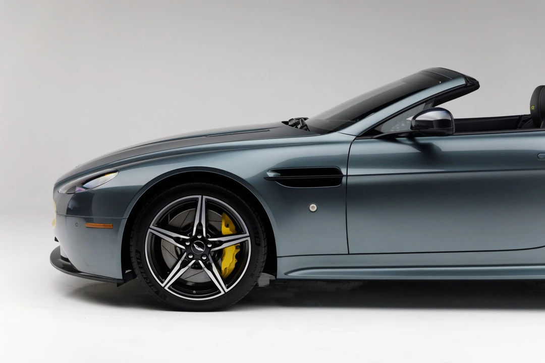 2016 Aston Martin V8 Vantage (2006-2017) - Image 18 of 31