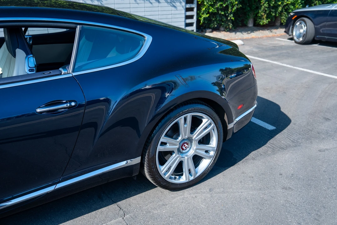 2016 Bentley Continental GT V8 2nd Gen - Image 23 of 31