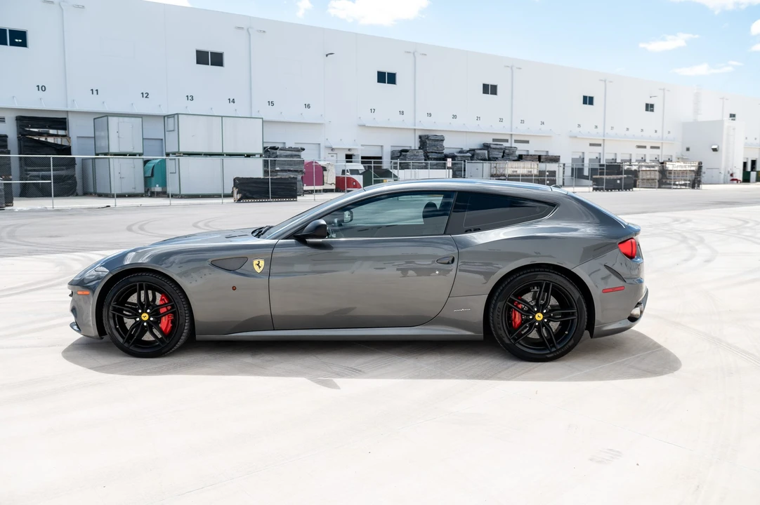 2016 Ferrari FF - Image 8 of 31