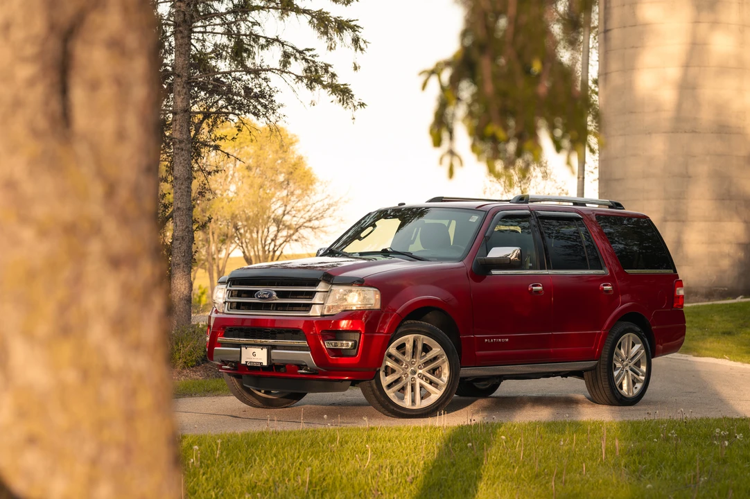 2016 Ford Expedition 3rd Gen - Image 3 of 31