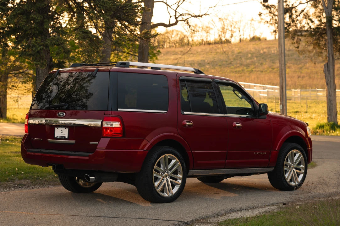 2016 Ford Expedition 3rd Gen - Image 11 of 31
