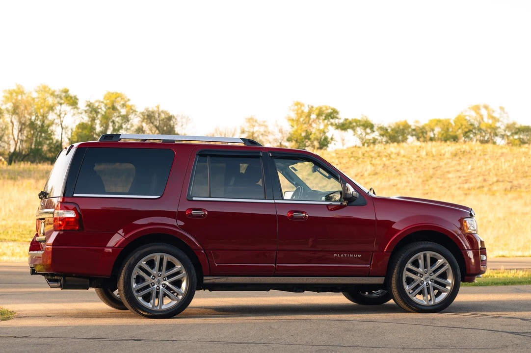 2016 Ford Expedition 3rd Gen - Image 14 of 31