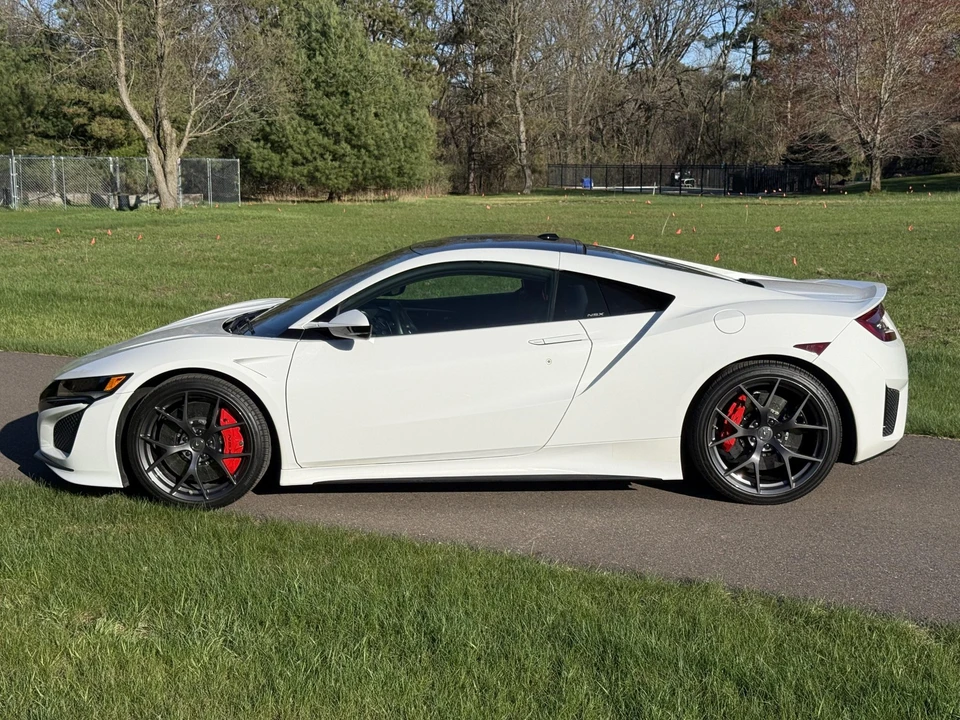 2017 Acura NC1 NSX - Image 3 of 31