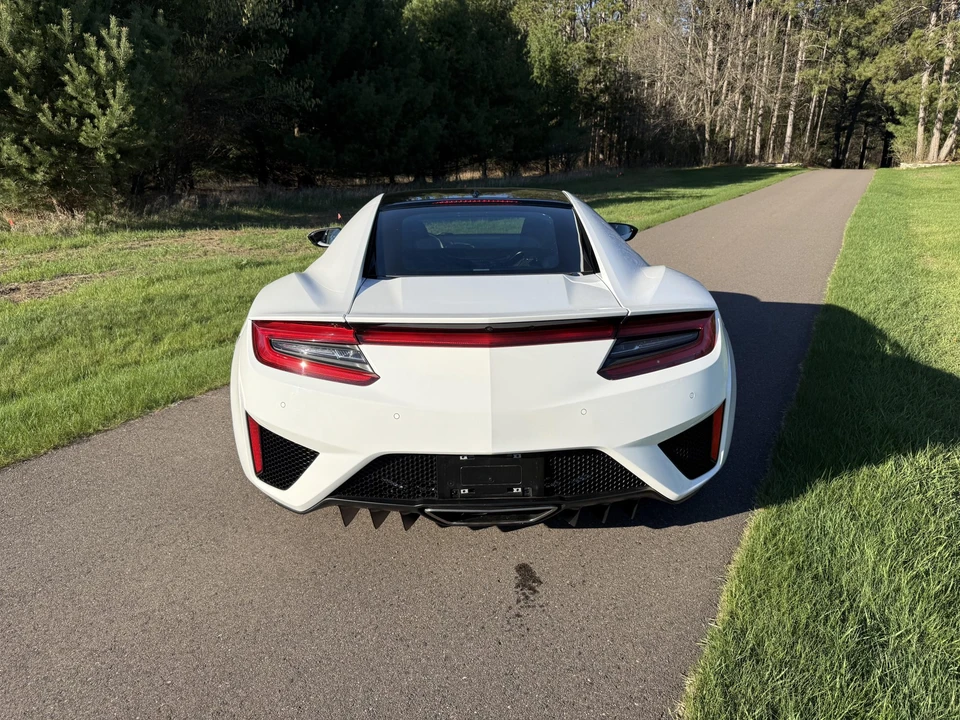 2017 Acura NC1 NSX - Image 5 of 31