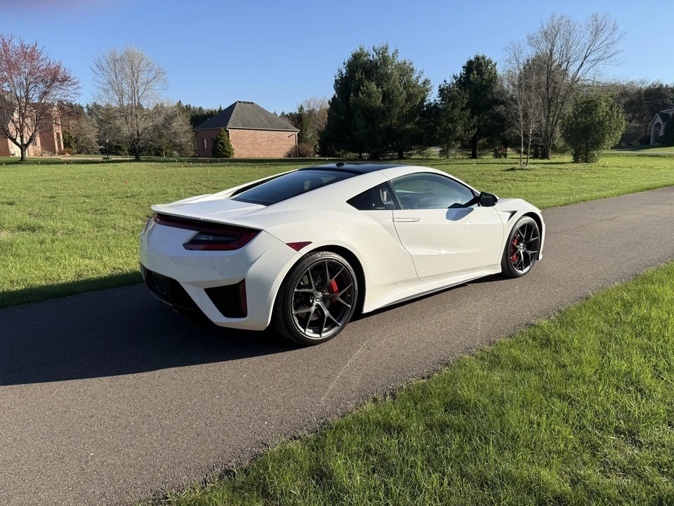 2017 Acura NC1 NSX - Image 6 of 31