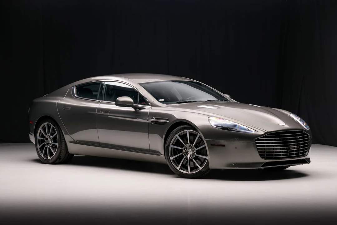 2017 Aston Martin Rapide - Image 14 of 31