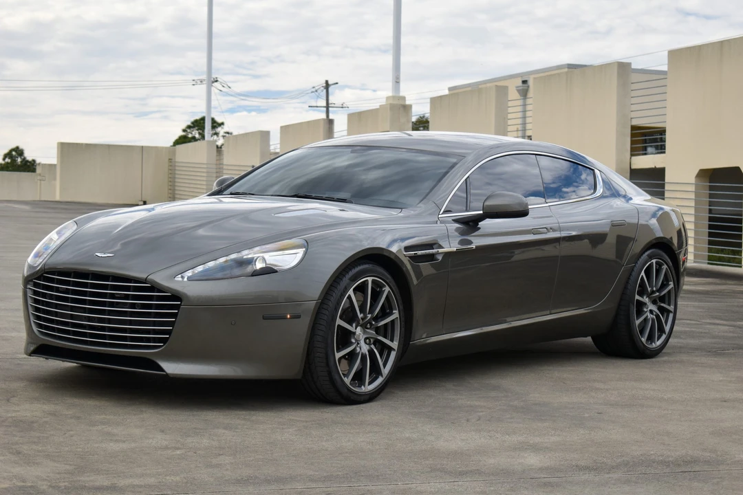 2017 Aston Martin Rapide - Image 12 of 31