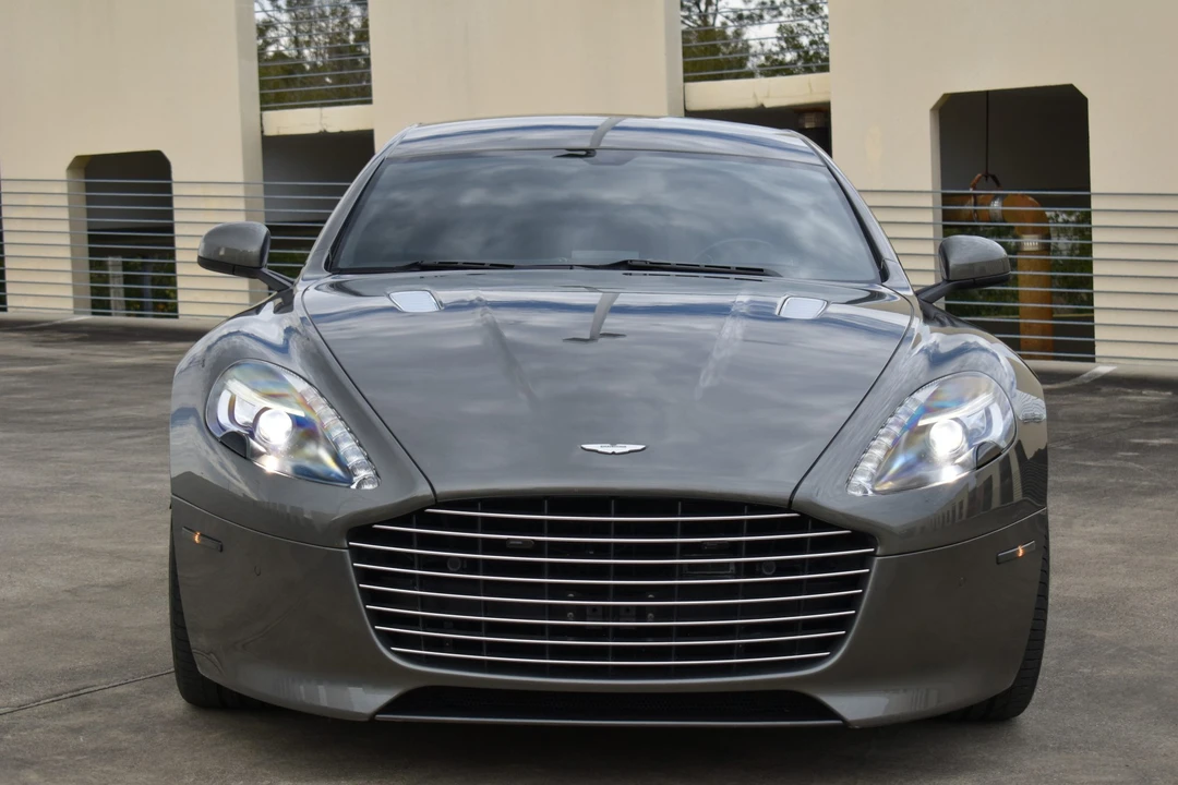 2017 Aston Martin Rapide - Image 28 of 31