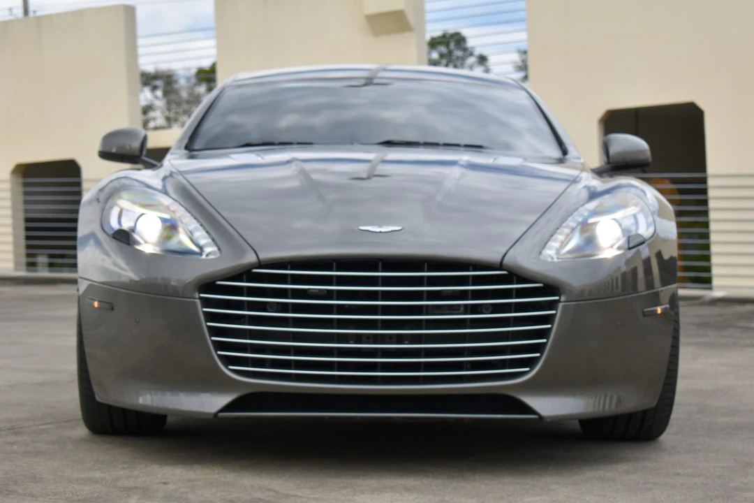 2017 Aston Martin Rapide - Image 29 of 31