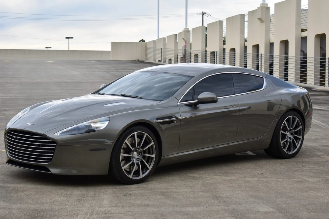 2017 Aston Martin Rapide - Image 11 of 31
