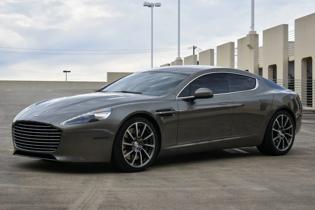 2017 Aston Martin Rapide - Image 9 of 31
