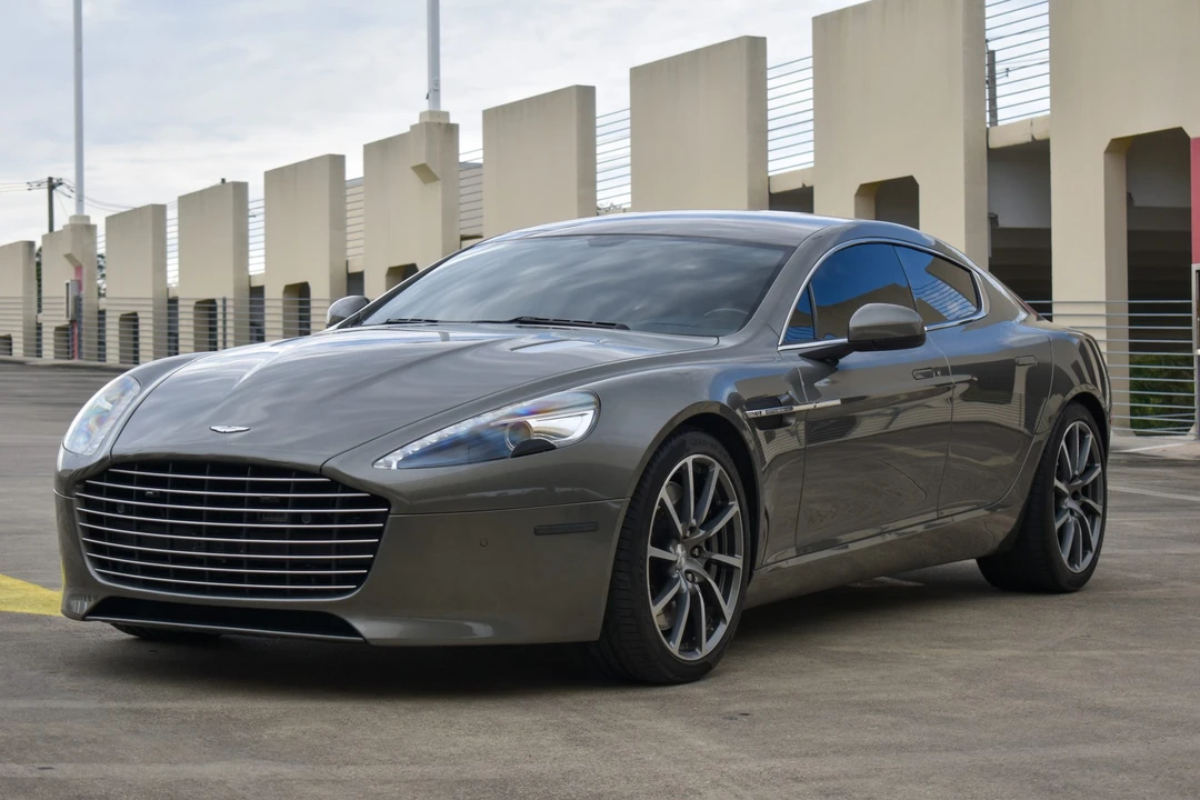 2017 Aston Martin Rapide - Image 16 of 31