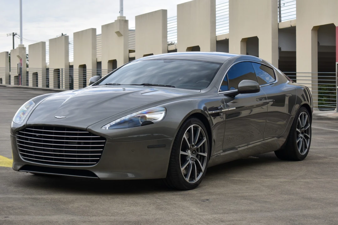 2017 Aston Martin Rapide - Image 18 of 31