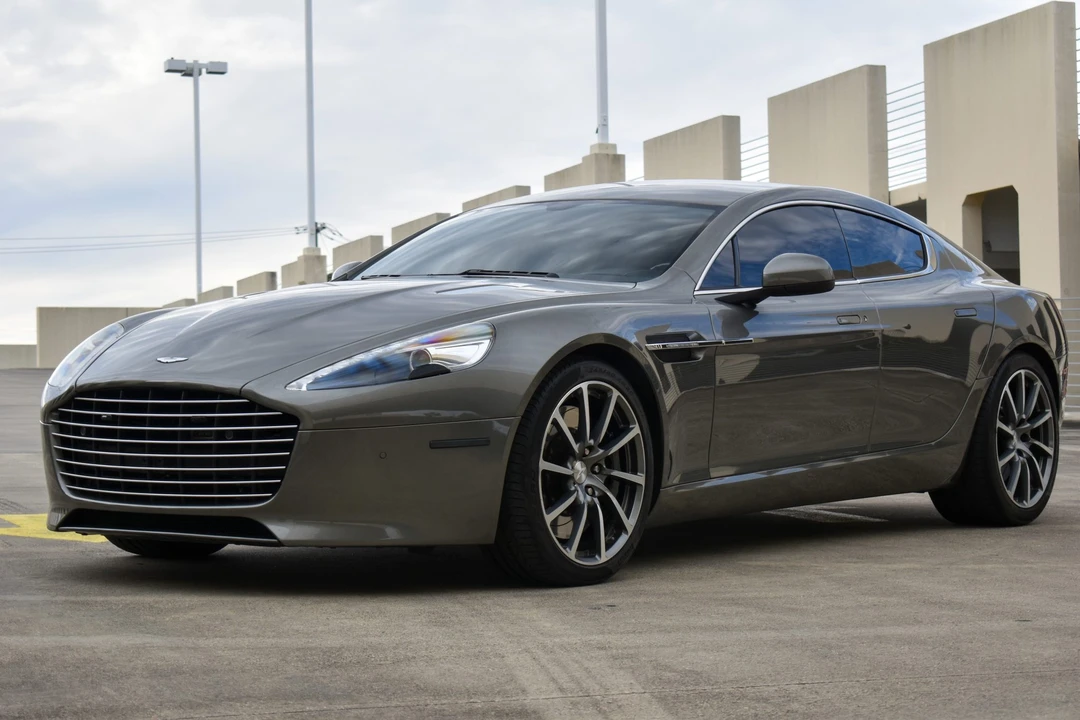 2017 Aston Martin Rapide - Image 14 of 31