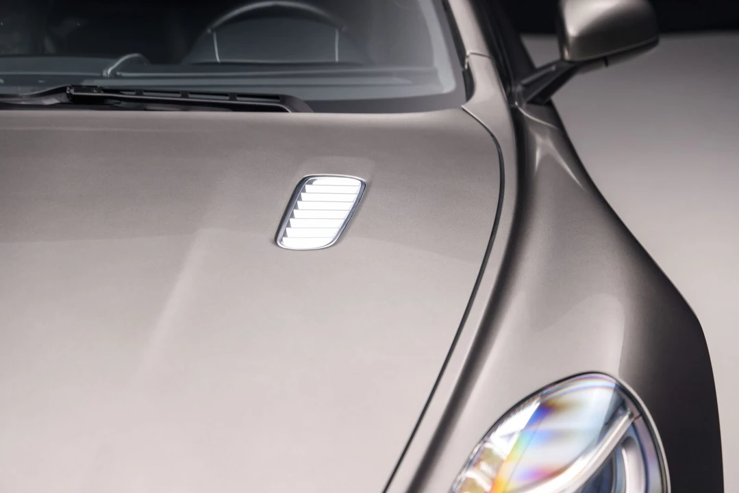 2017 Aston Martin Rapide - Image 29 of 31