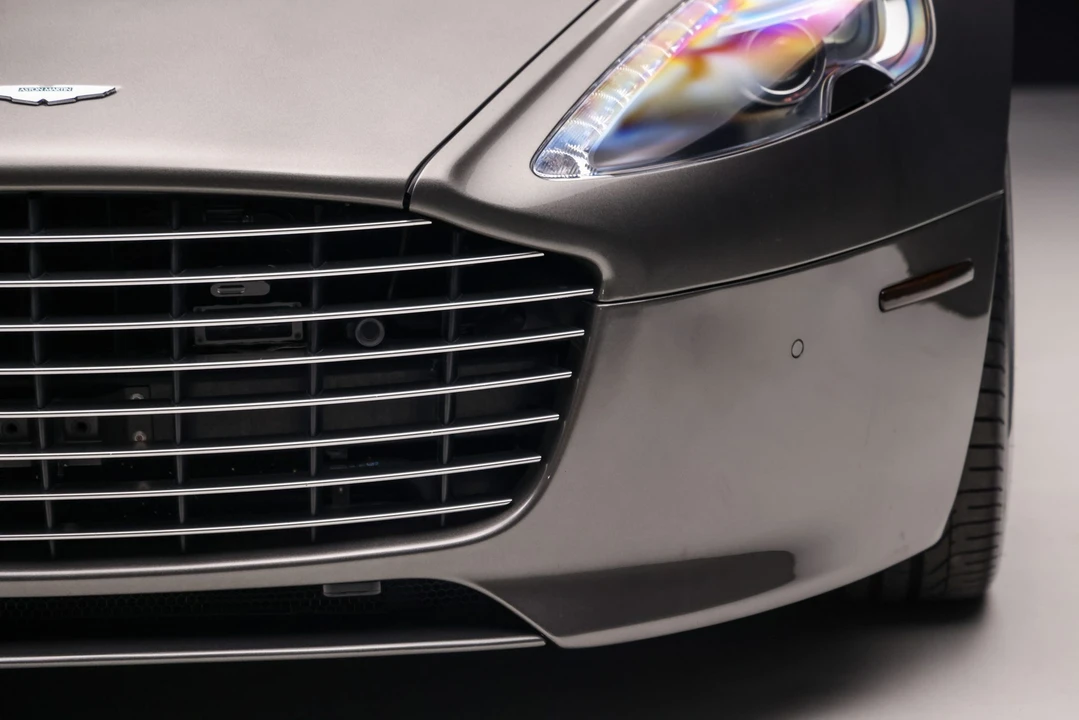 2017 Aston Martin Rapide - Image 21 of 31
