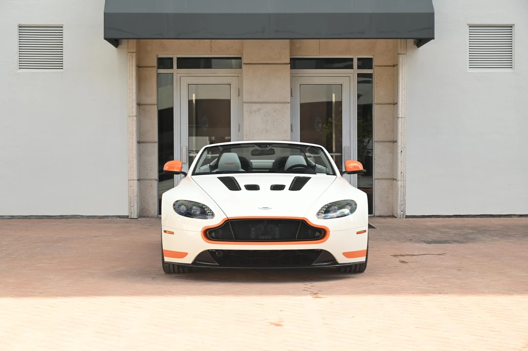 2017 Aston Martin V12 Vantage (2010-2018) - Image 14 of 31