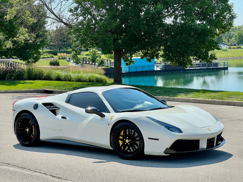 2017 Ferrari 488 Spider - Image 7 of 31