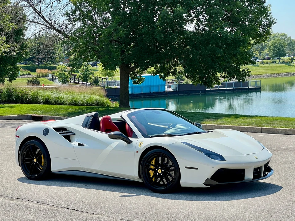 2017 Ferrari 488 Spider - Image 8 of 31