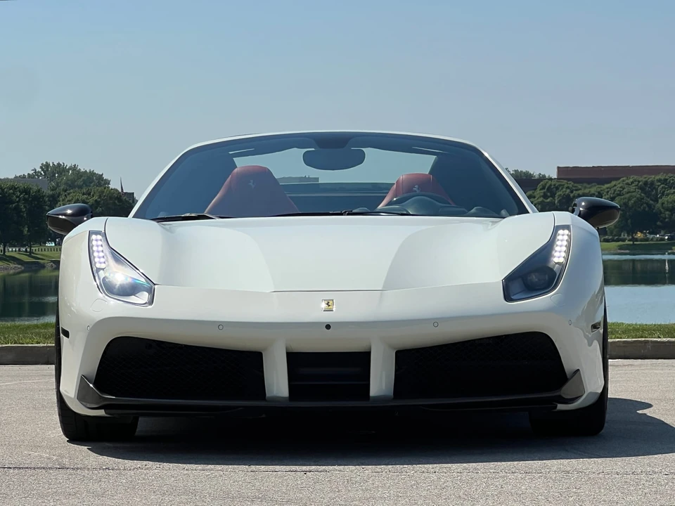 2017 Ferrari 488 Spider - Image 5 of 31