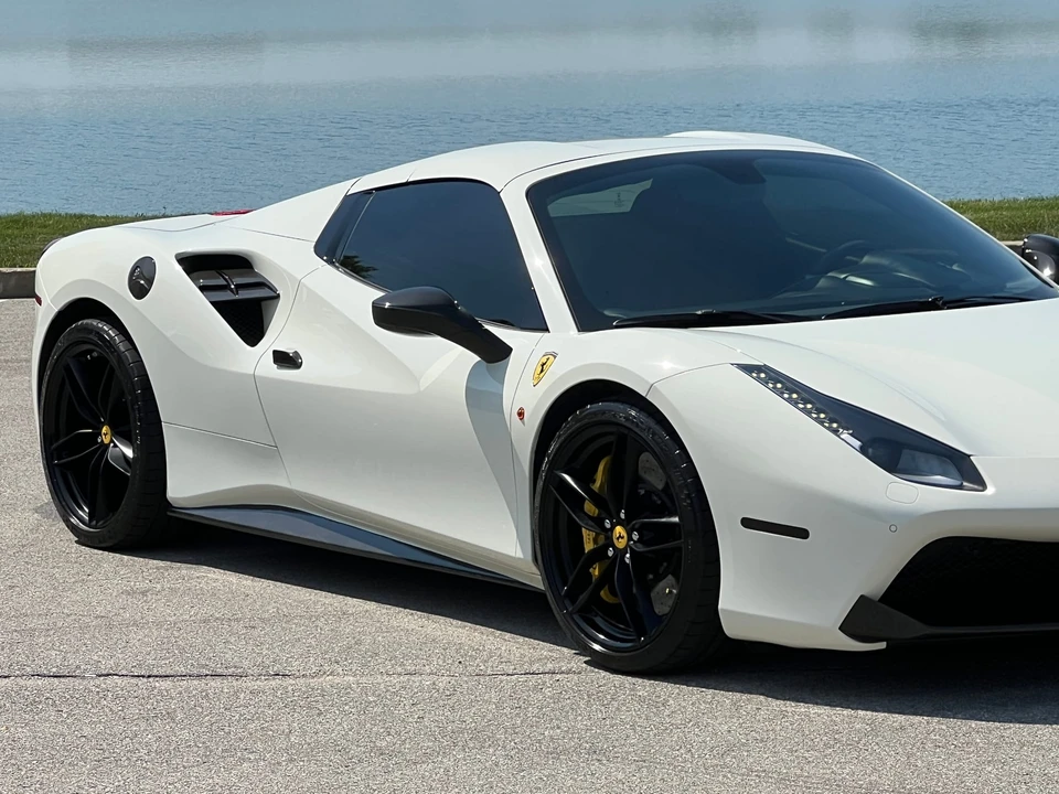 2017 Ferrari 488 Spider - Image 25 of 31