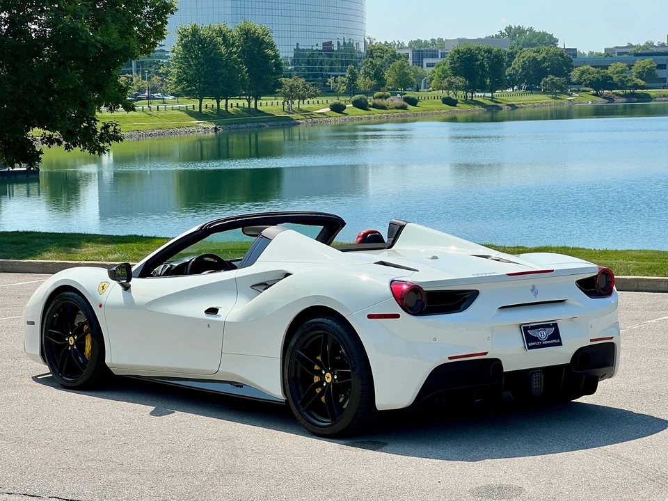 2017 Ferrari 488 Spider - Image 18 of 31