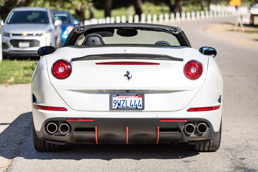 2017 Ferrari California T - Image 5 of 31
