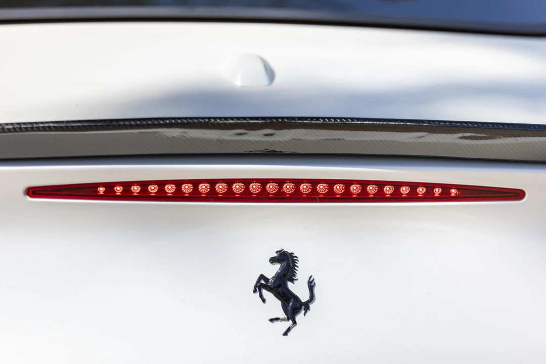 2017 Ferrari California T - Image 29 of 31
