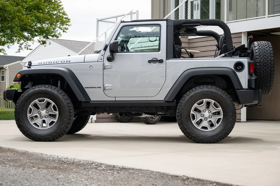 2017 Jeep JK Wrangler - Image 2 of 31